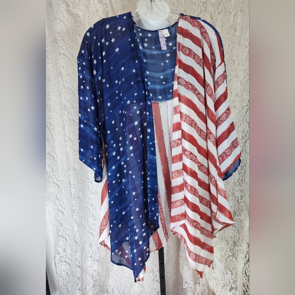 July 4th theme kimono wrap red white blue size L NWOT